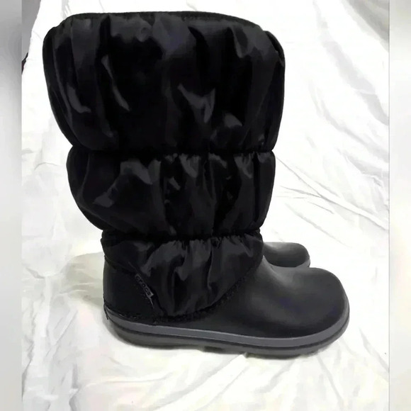 Crocs  boots women's size 7 - Picture 2 of 6